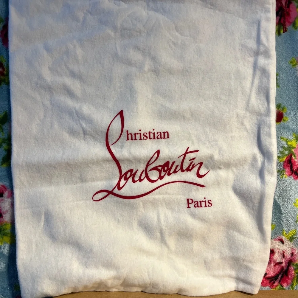 Christian Louboutin Vieira Orlato Sneaker - metallic, holographic leopard print - Picture 16 of 16